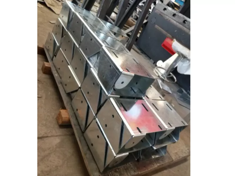 Lenturan Bahagian Potongan Laser Fabrikasi Pendakap Logam